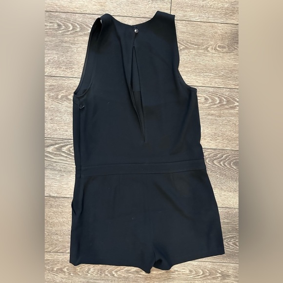 Babaton jumpsuit shorts one piece black SZ 6 - Picture 2 of 4